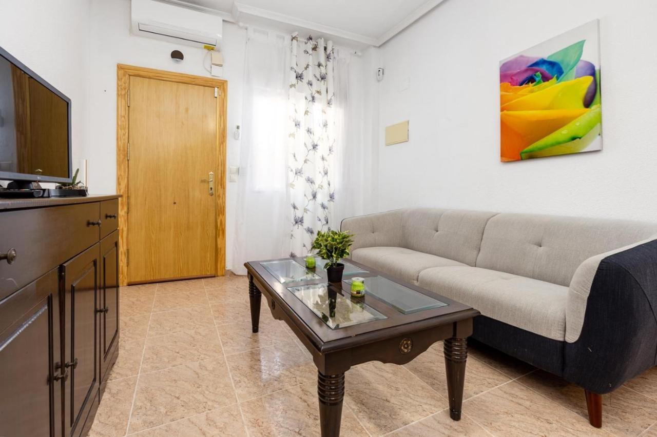 Bonito Apartamento De Dos Habitacion Y Piscina تورّيفيِخا المظهر الخارجي الصورة