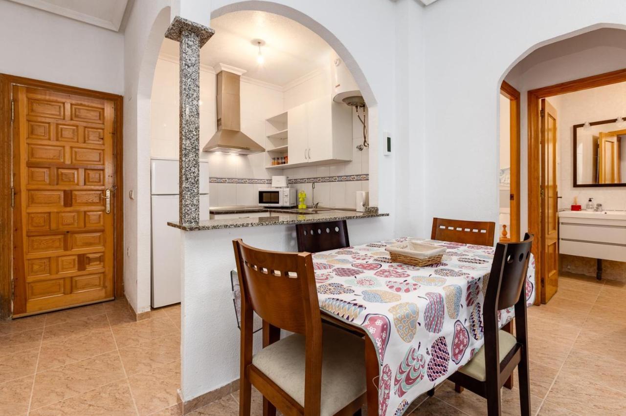 Bonito Apartamento De Dos Habitacion Y Piscina تورّيفيِخا المظهر الخارجي الصورة