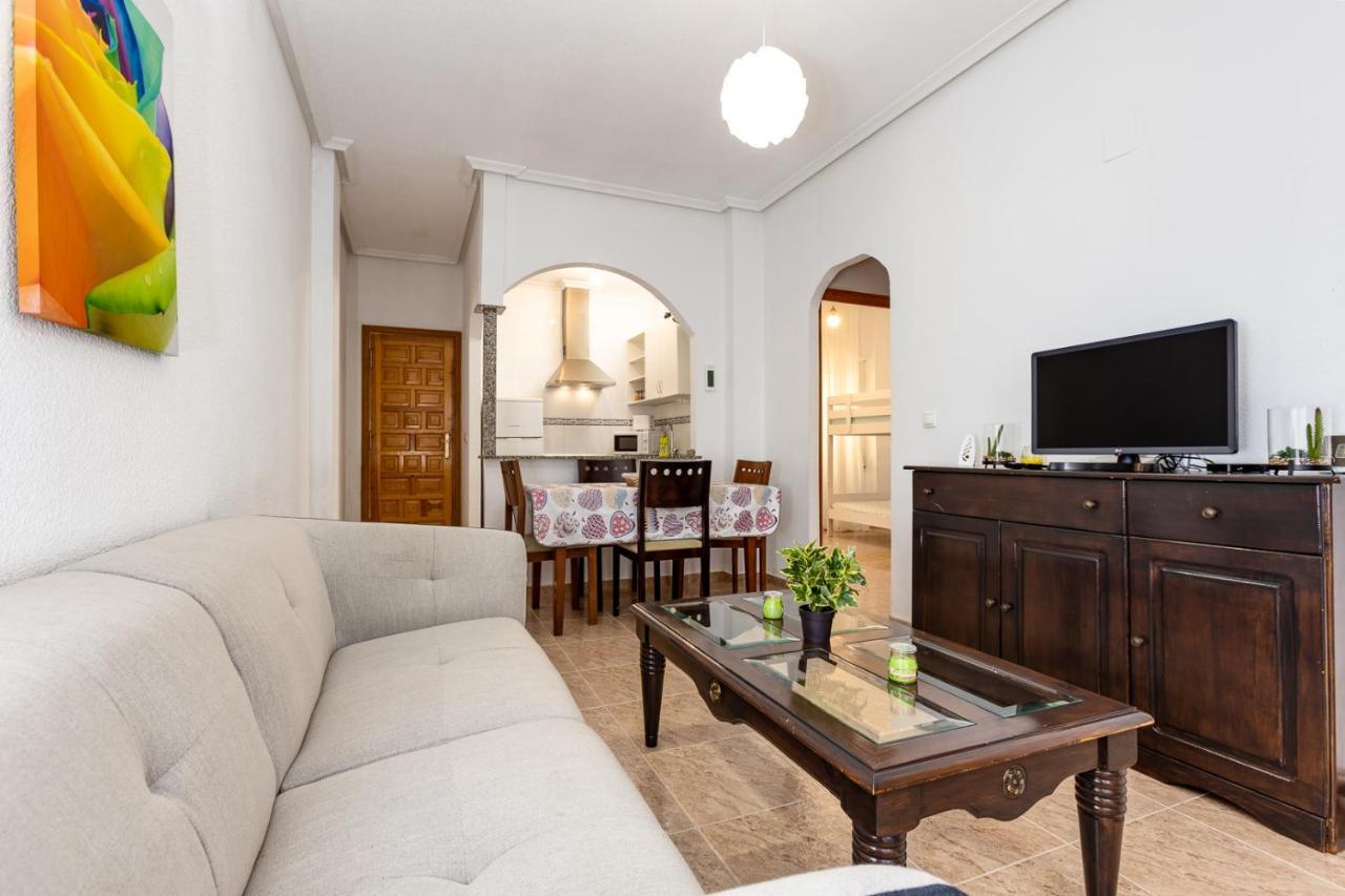 Bonito Apartamento De Dos Habitacion Y Piscina تورّيفيِخا المظهر الخارجي الصورة