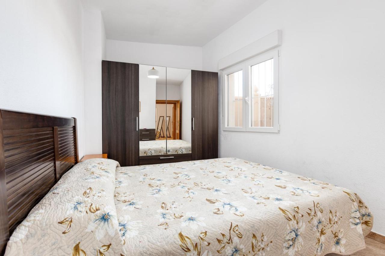 Bonito Apartamento De Dos Habitacion Y Piscina تورّيفيِخا المظهر الخارجي الصورة